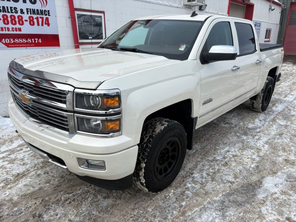2014 Chevrolet Silverado 1500 High Country | LEATHER | 4X4 | 5.3L V8 | HEATED/COOLED SEATS | POWER SEAT | BLUETOOTH | TONNEAU COVER | CREW CAB | Stampede Auto