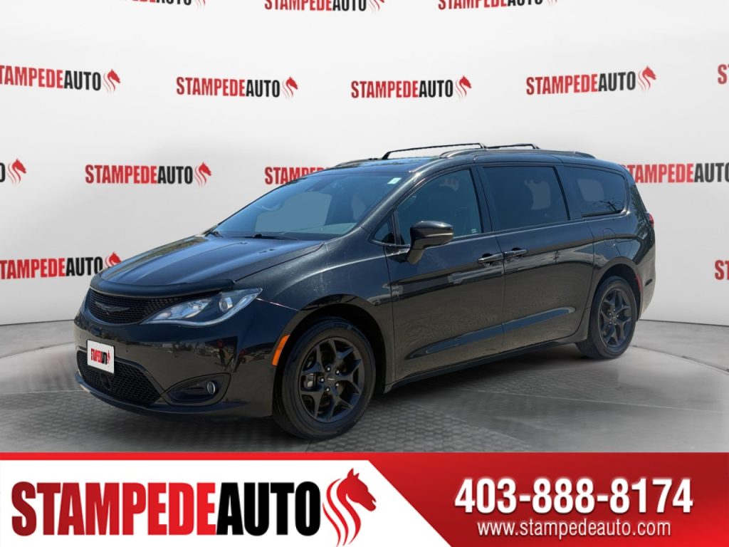 2019 Chrysler Pacifica Limited | LEATHER | POWER SEAT | HEATED SEATS | HEATED STEERING | Stampede Auto