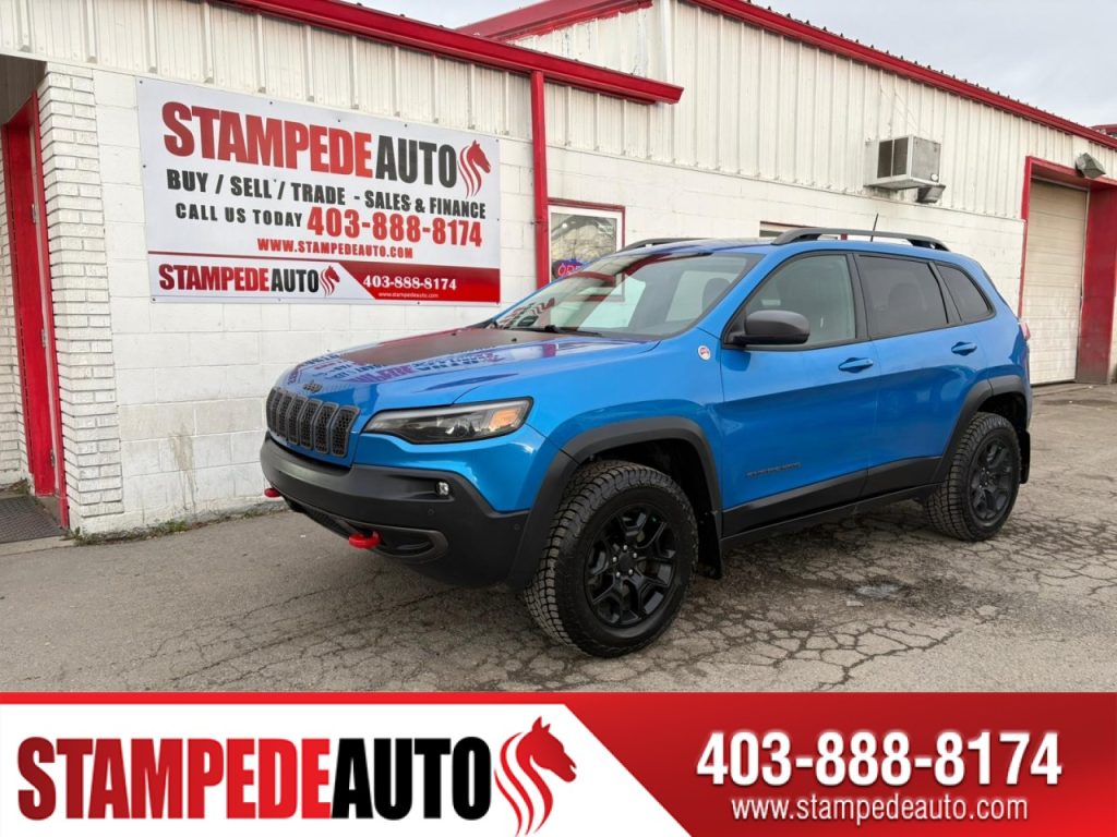 2019 Jeep Cherokee Trailhawk | AWD | LEATHER | SUNROOF | POWER HEATED/COOLED SEAT | POWER HATCH | USB | BLUETOOTH | Stampede Auto