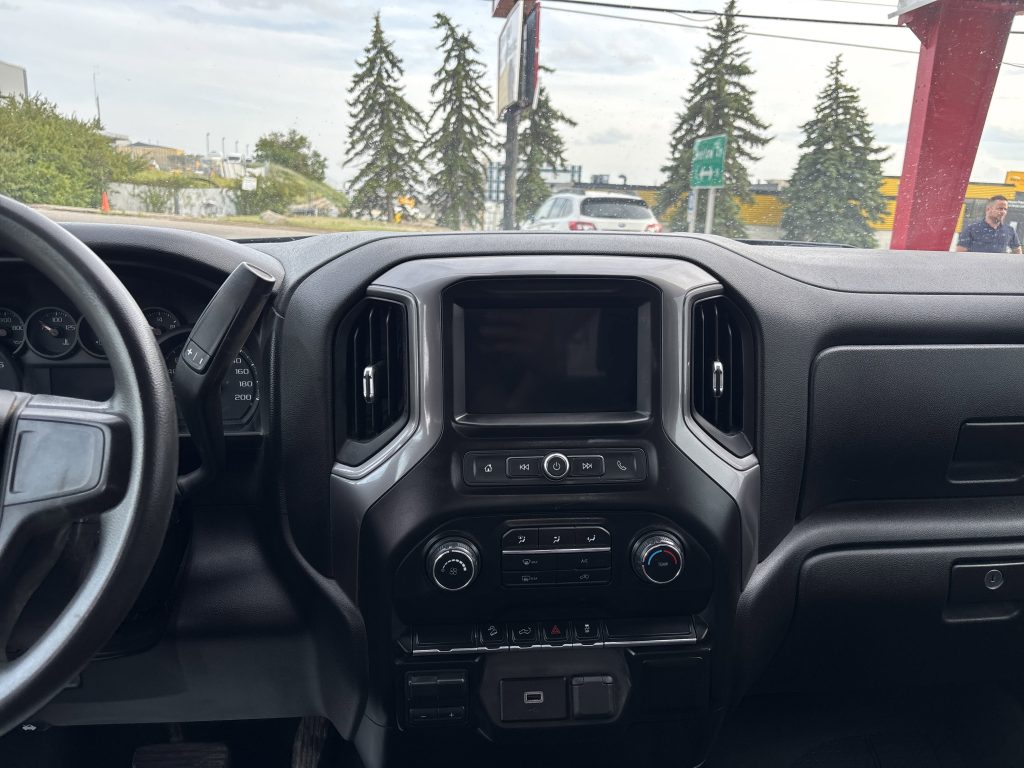 2019 Chevrolet Silverado 1500 4WD Double Cab 147 Custom Trail Boss 13