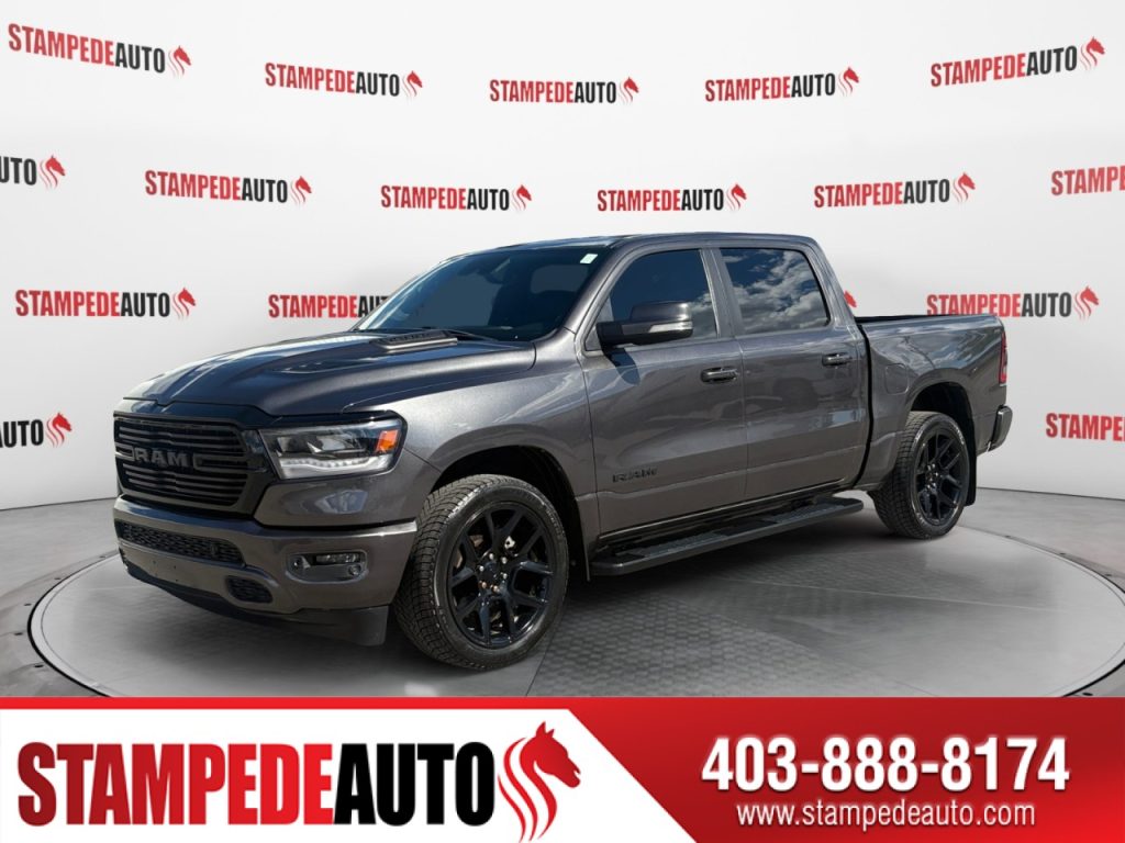 2020 Ram 1500 Sport | HEMI V8 | 4X4 | LEATHER INTERIOR | REMOTE TAILGATE RELEASE | POWER/HEATED/COOLED SEATS | DUAL CLIMATE CONTROL | HEATED STEERING WHEEL | PARK SENSE | POWER REAR SLIDING WINDOW | 22 RIMS | Stampede Auto