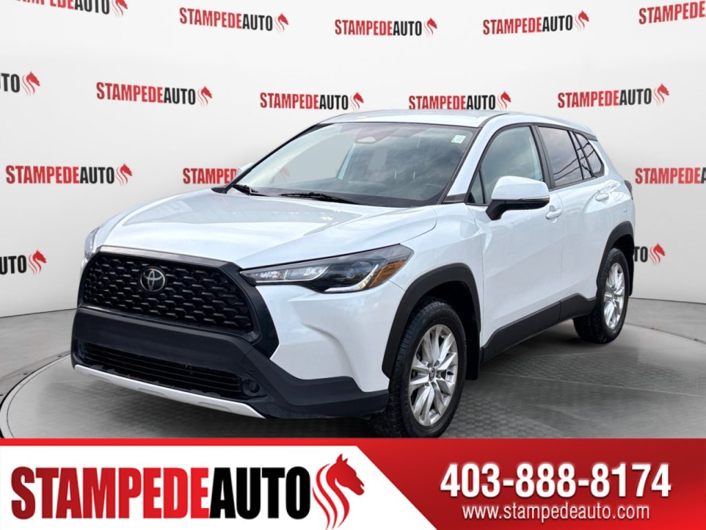 2023 Toyota Corolla Cross LE | Stampede Auto