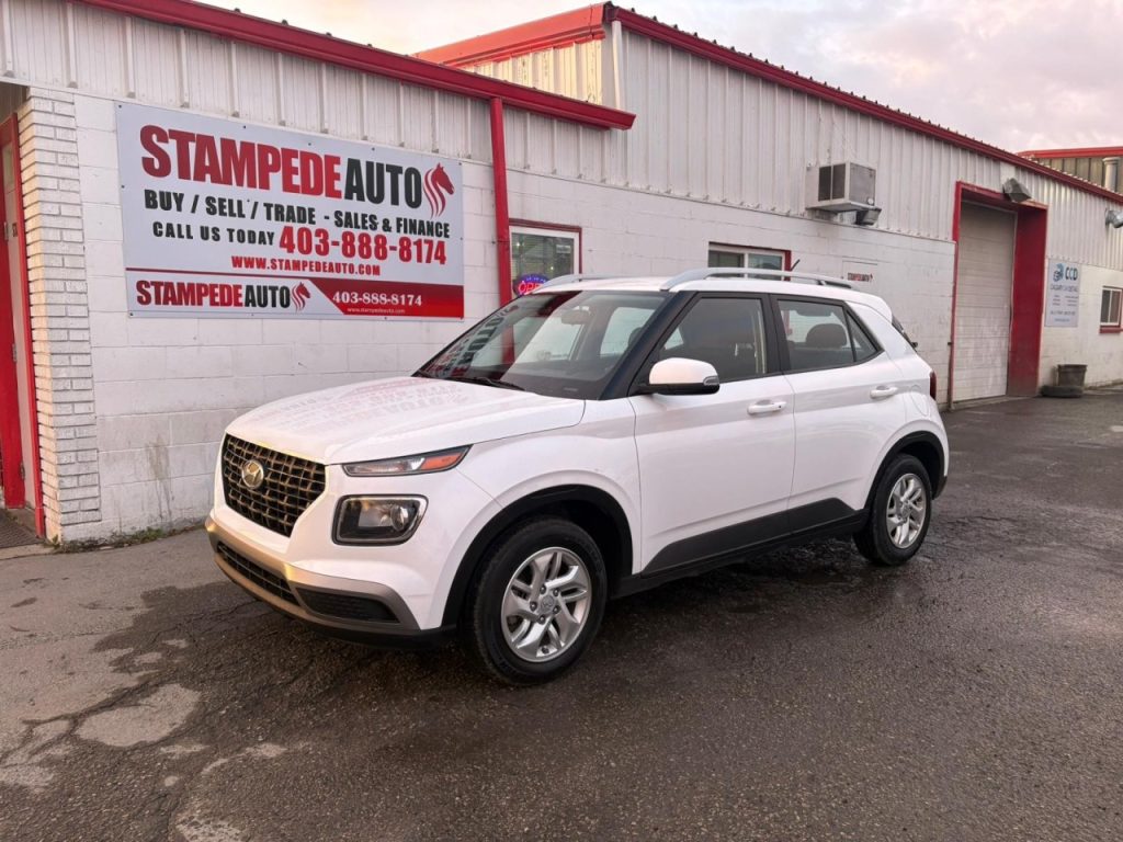 2023 Hyundai Venue Ultimate | Heated Seats | Bluetooth | Heated Steering Wheel | Stampede Auto