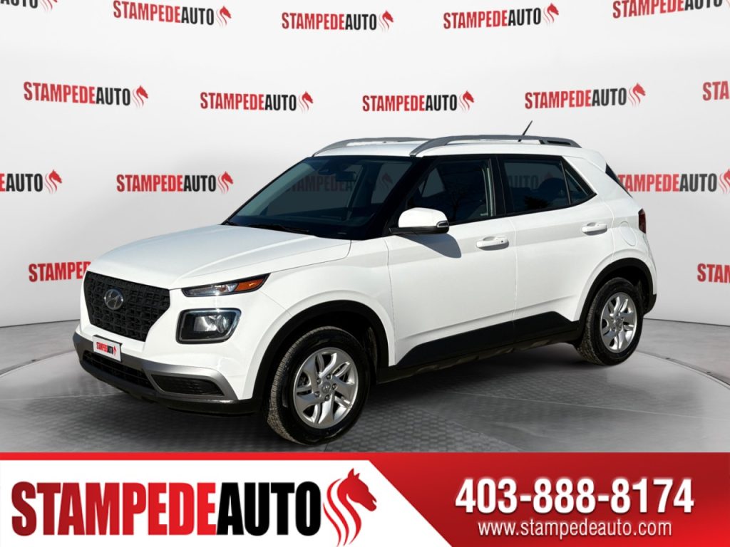 2024 Hyundai Venue Preferred | AUTOMATIC | HEATED SEATS | HEATED STEERING WHEEL | USB PORT | STEERING WHEEL CONTROLS | PUSH BUTTON START | Stampede Auto