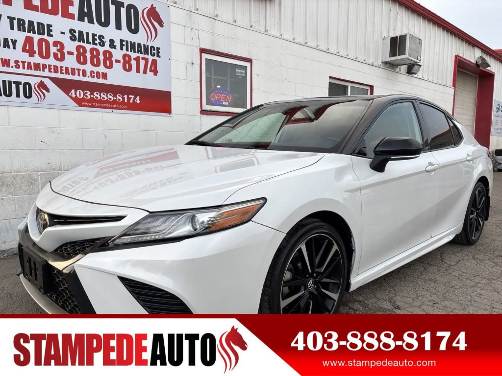 2019 Toyota Camry XSE | RED LEATHER INTERIOR | HEATED SEATS | SUNROOF | LOW KMS | Stampede Auto